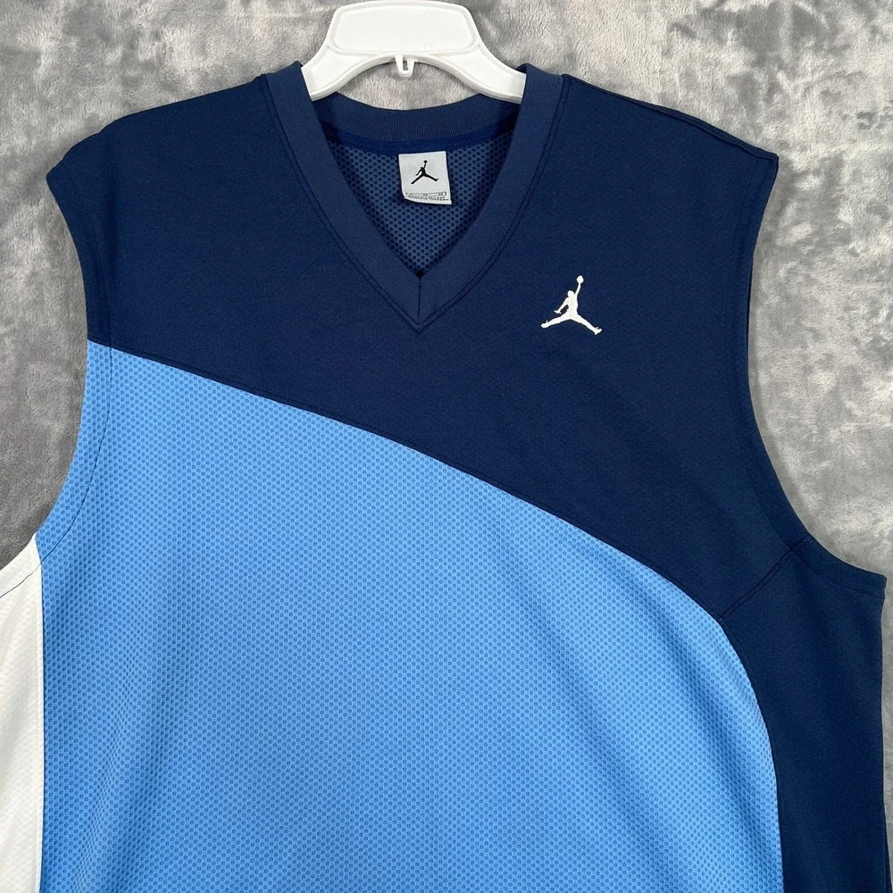 Vintage Y2K Nike Air Jordan Jersey Shirt Mens XL Blue Colorblock 17 V Neck UNC